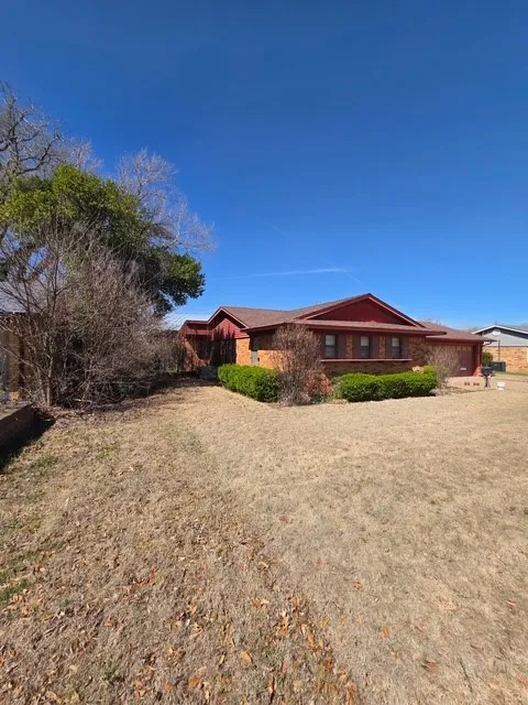 810 S Preston Road Burkburnett, TX 76354