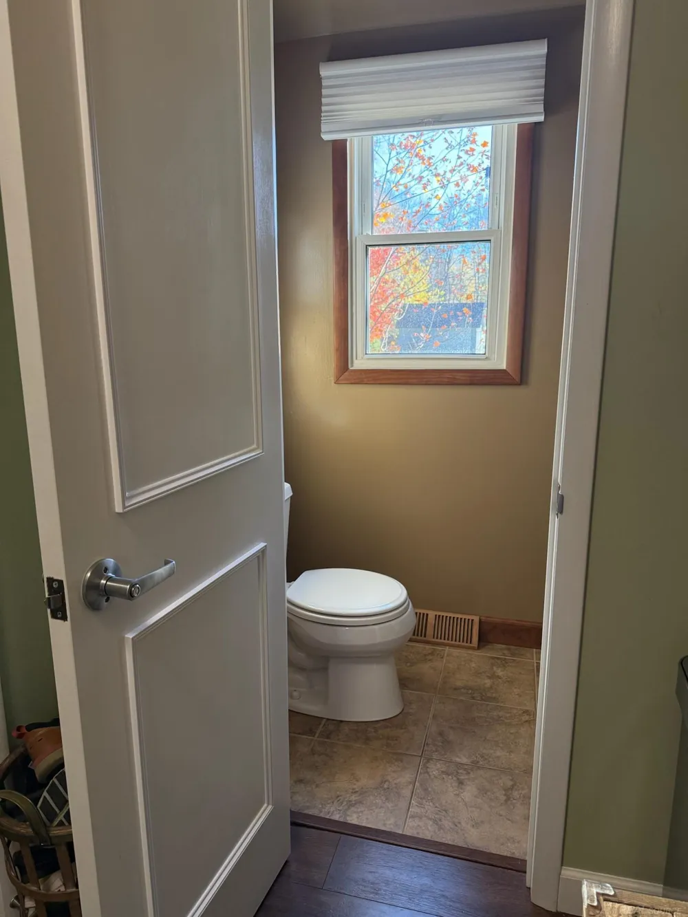 8549 Oakside Street Portage City, MI 49002