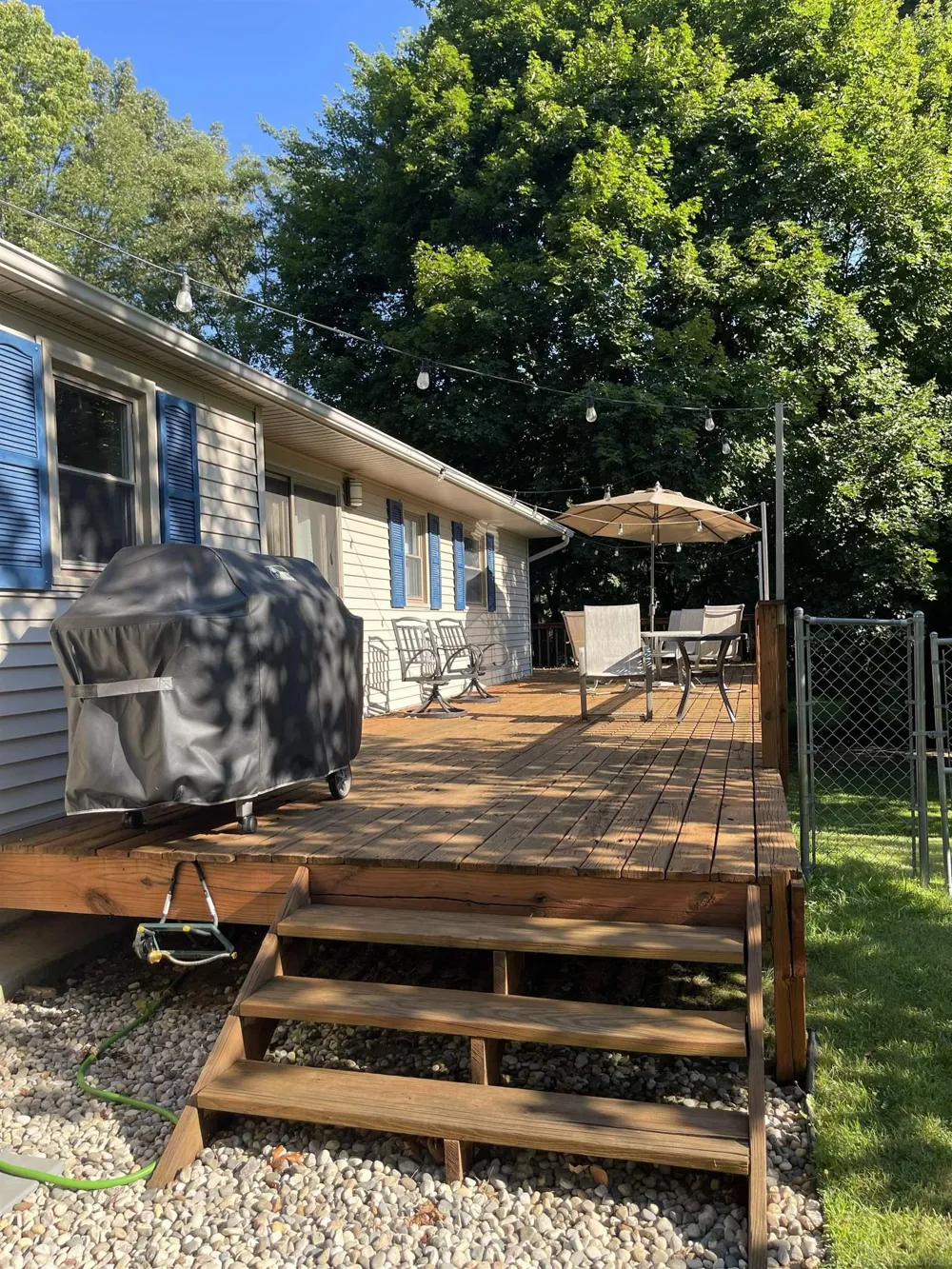 8549 Oakside Street Portage City, MI 49002