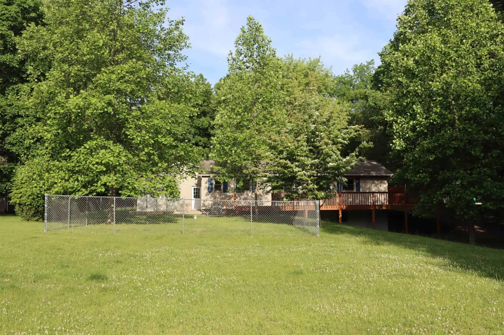 8549 Oakside Street Portage City, MI 49002