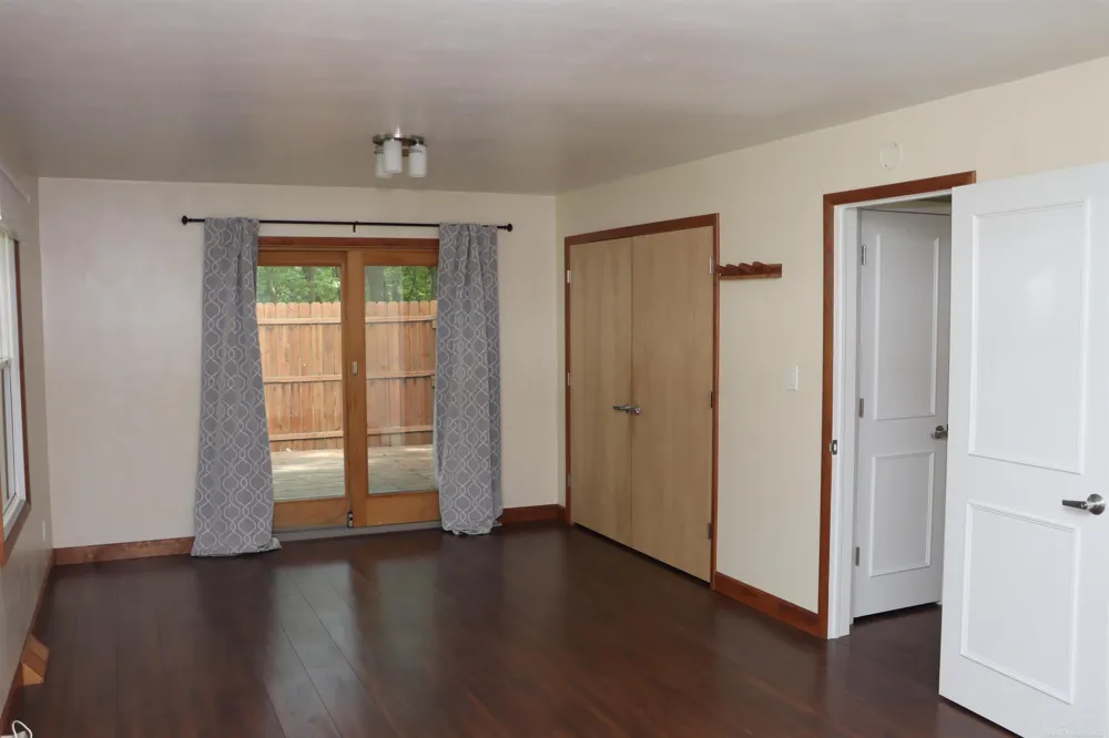 8549 Oakside Street Portage City, MI 49002