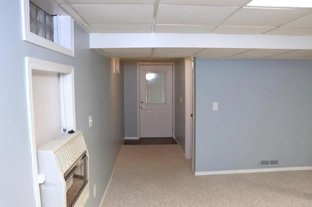 8549 Oakside Street Portage City, MI 49002