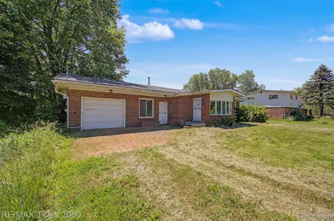 2145 Oakville Waltz Road