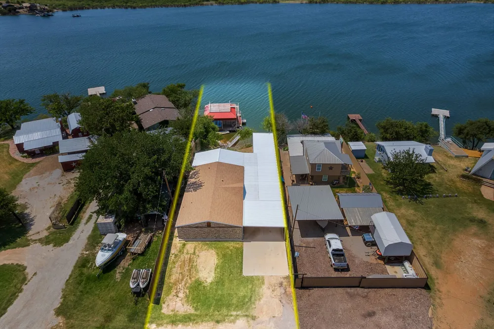 157 Willingham Loop Seymour, TX 76380