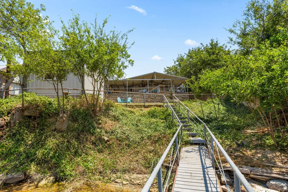 157 Willingham Loop Seymour, TX 76380