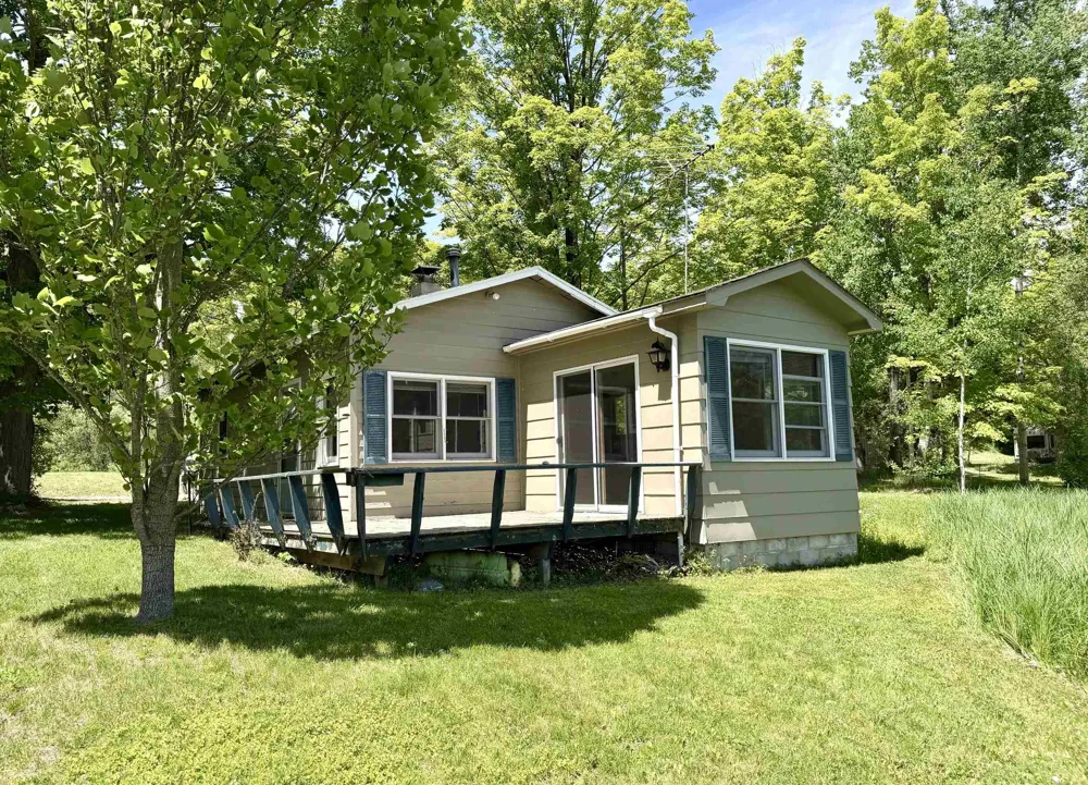 8614 Pete's Landing Banks Township, MI 49729