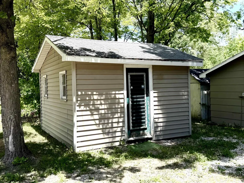 8614 Pete's Landing Banks Township, MI 49729