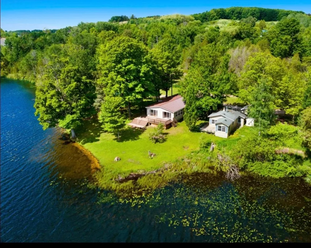 8614 Pete's Landing Banks Township, MI 49729
