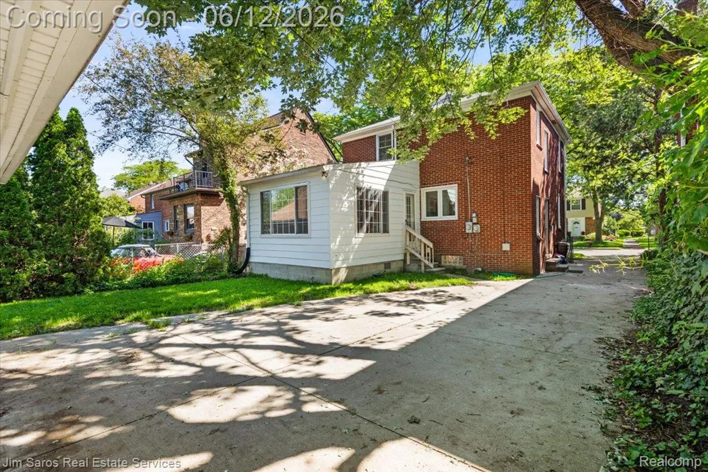 451 Moran Road Grosse Pointe Farms City, MI 48236