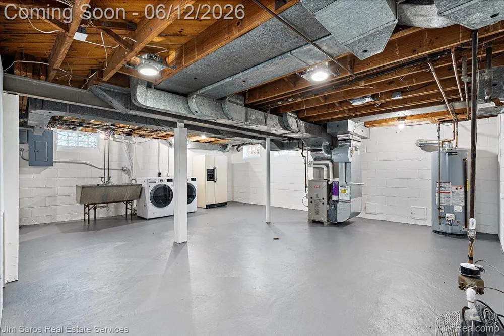 451 Moran Road Grosse Pointe Farms City, MI 48236