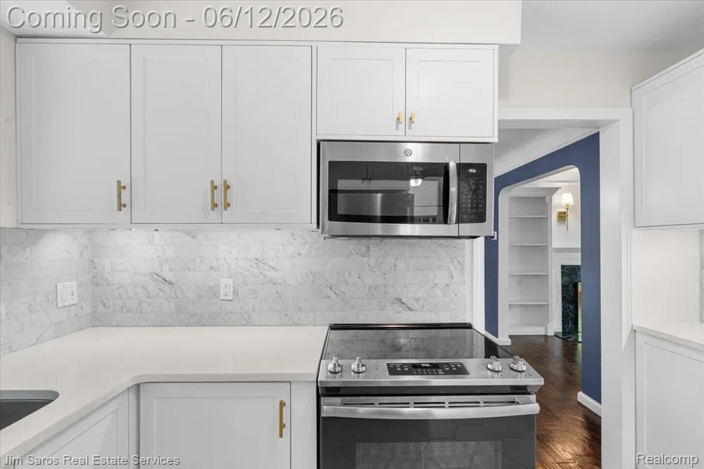 451 Moran Road Grosse Pointe Farms City, MI 48236