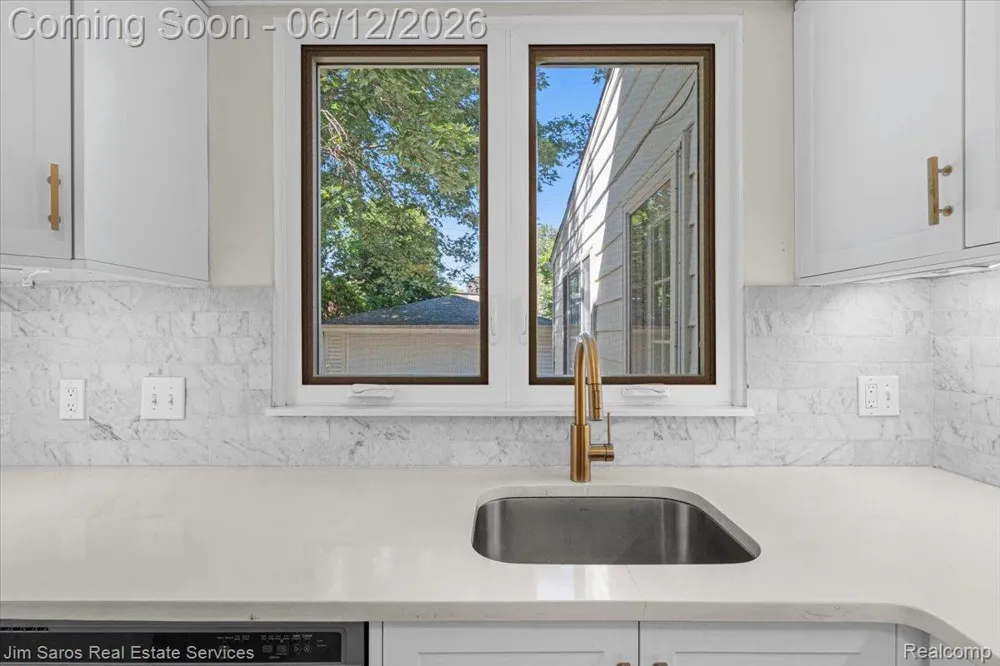 451 Moran Road Grosse Pointe Farms City, MI 48236