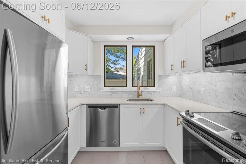 451 Moran Road Grosse Pointe Farms City, MI 48236
