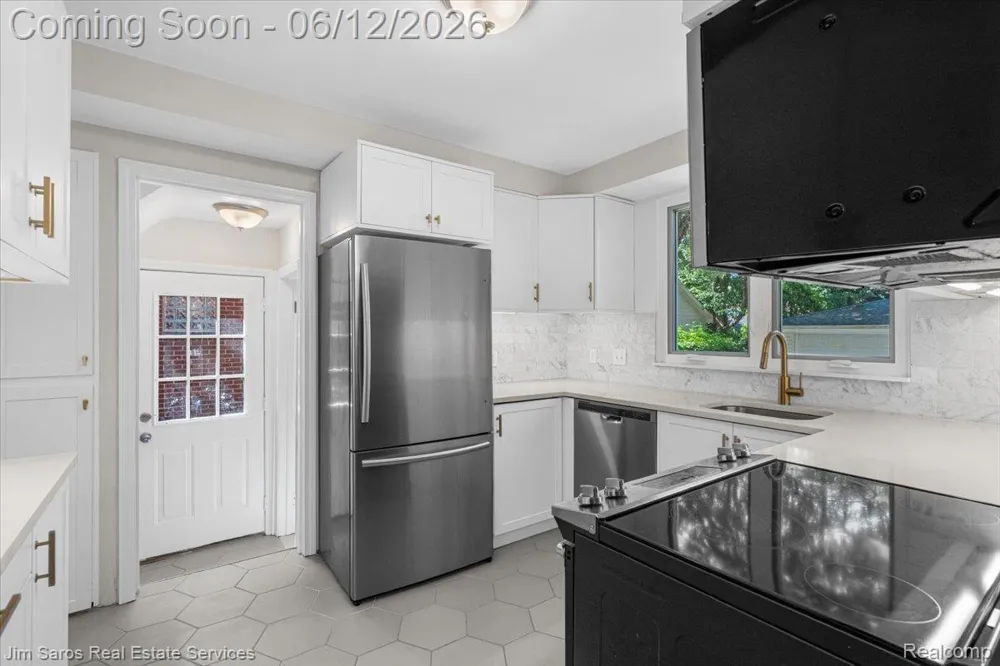 451 Moran Road Grosse Pointe Farms City, MI 48236