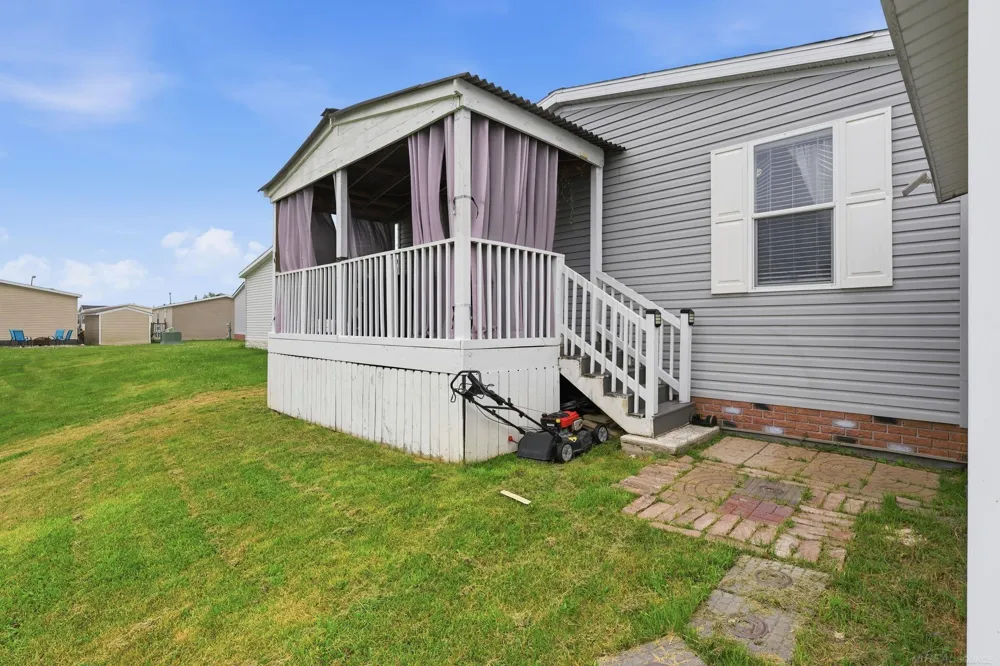 58520 Brookside Drive Lenox Township, MI 48048