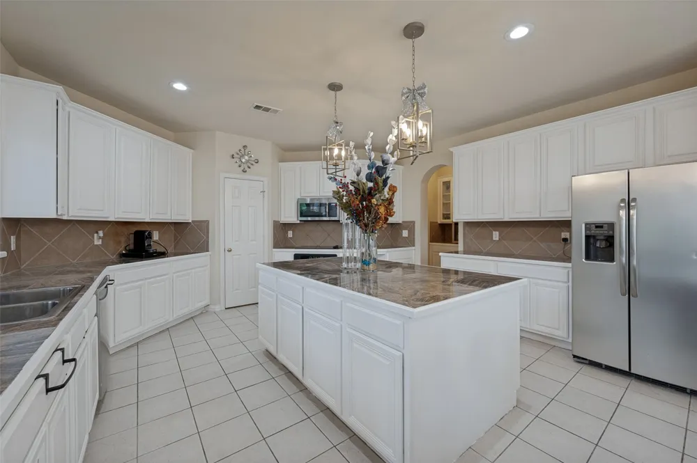 9617 Peach Tree Lane Rowlett, TX 75089