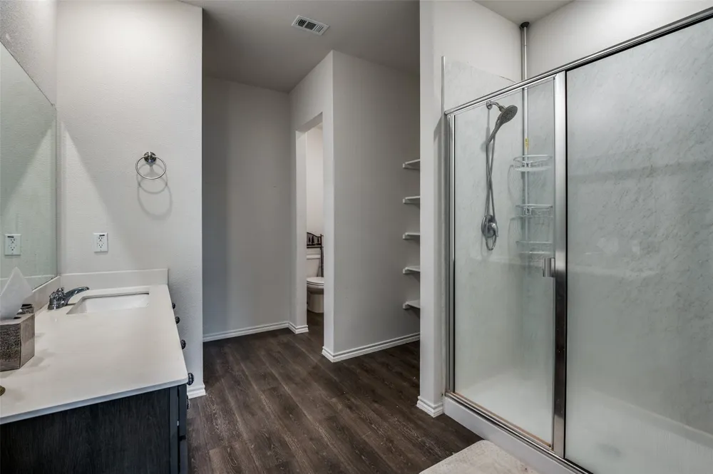 728 Glover Drive Aubrey, TX 76227