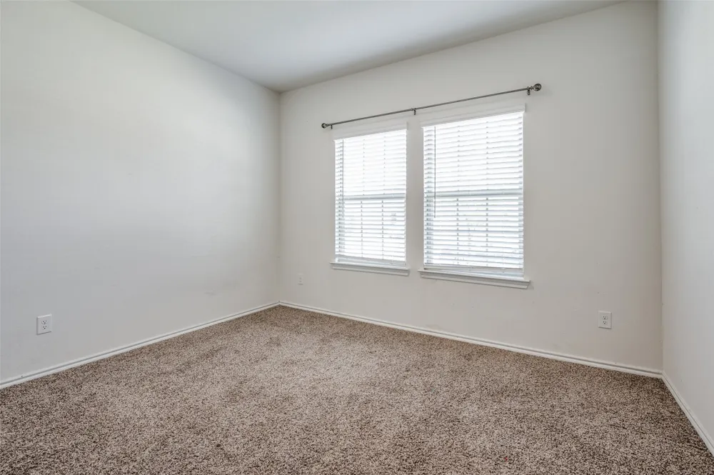 728 Glover Drive Aubrey, TX 76227