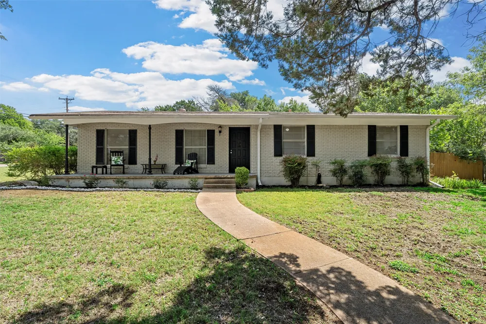 357 Sharron Drive Woodway, TX 76712