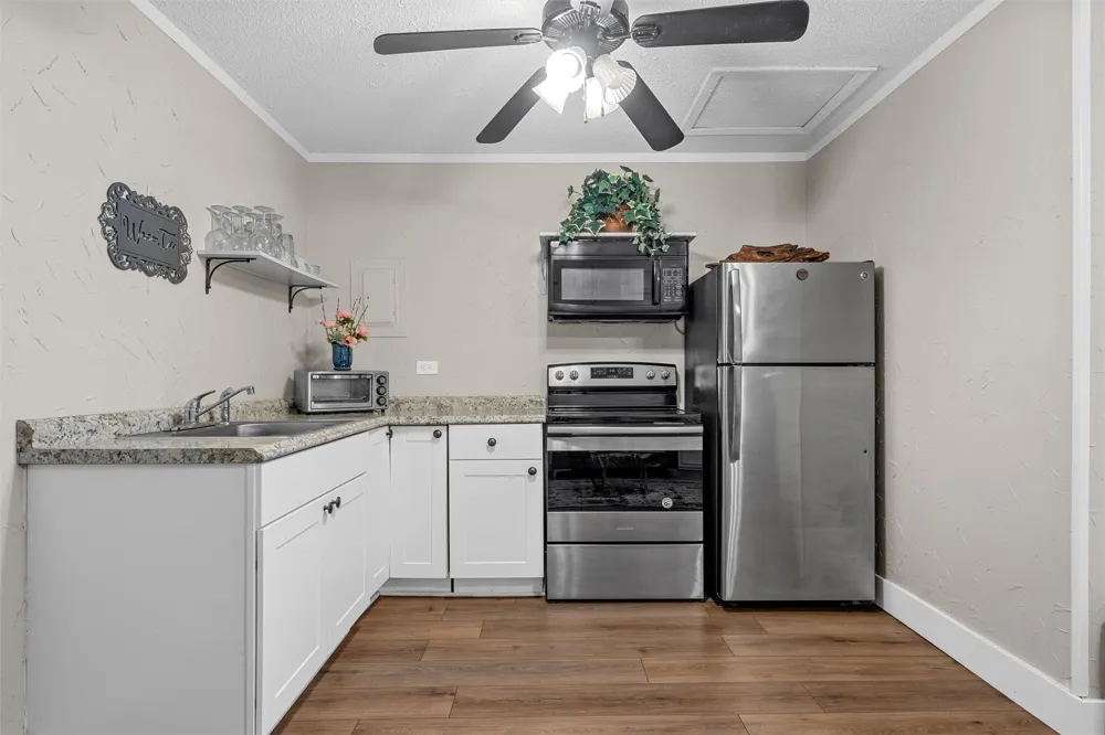 357 Sharron Drive Woodway, TX 76712