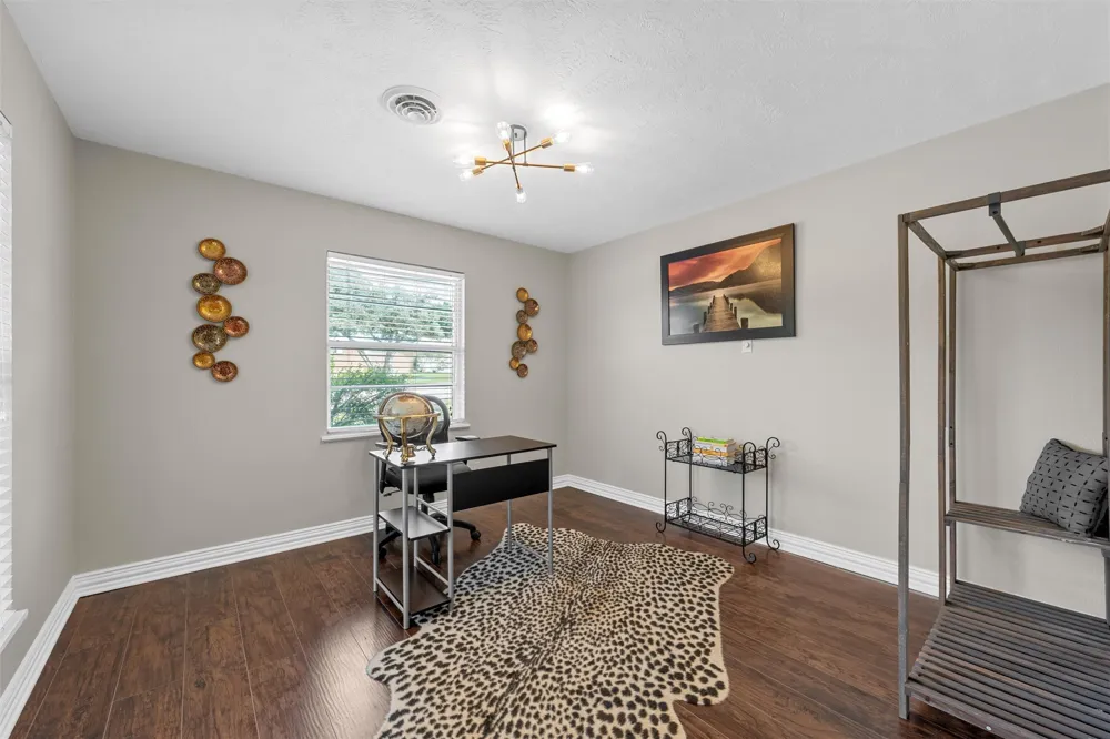 357 Sharron Drive Woodway, TX 76712