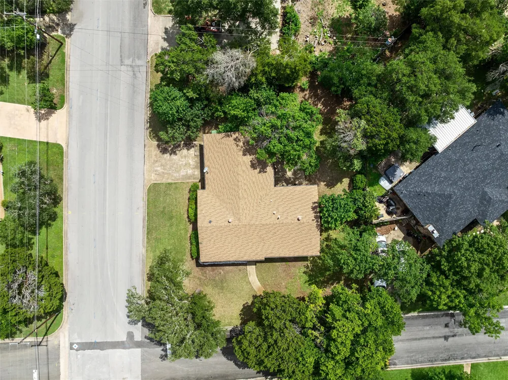 357 Sharron Drive Woodway, TX 76712
