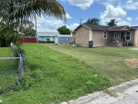 525 SW 9th Street