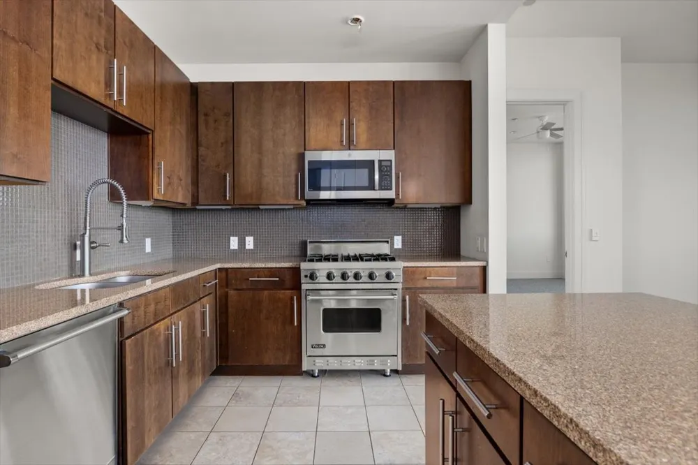 3100 W 7th Street #719 Fort Worth, TX 76107