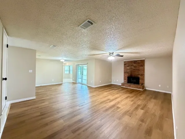 5905 Dan Drive Killeen, TX 76543