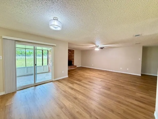 5905 Dan Drive Killeen, TX 76543