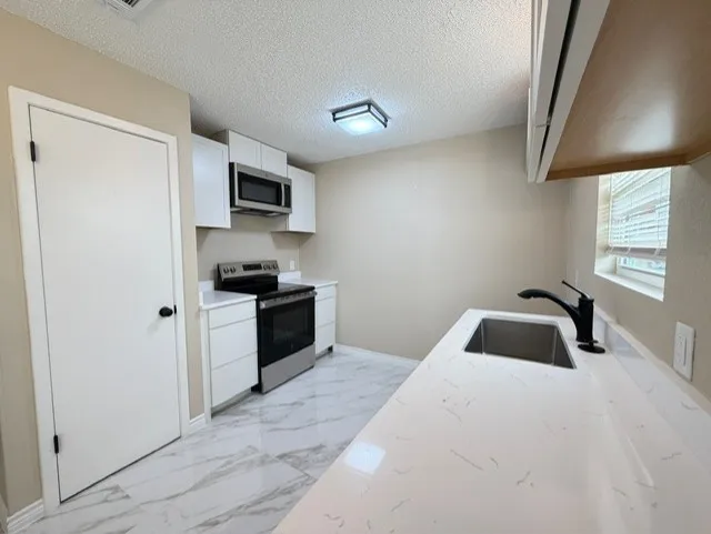 5905 Dan Drive Killeen, TX 76543
