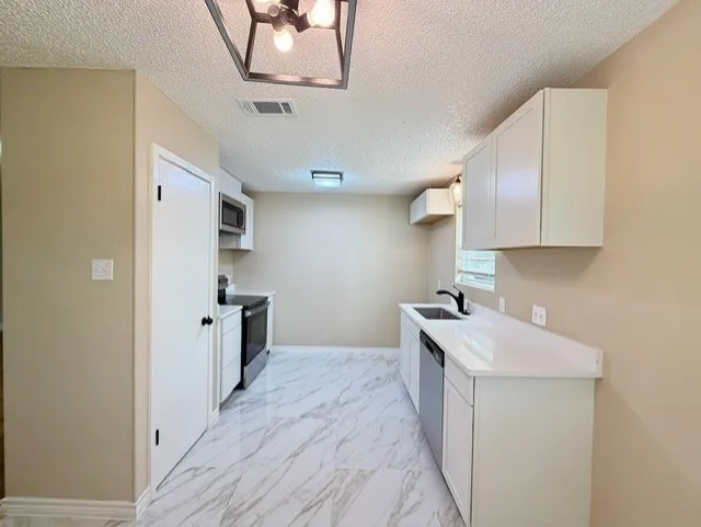 5905 Dan Drive Killeen, TX 76543
