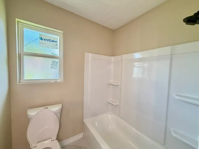 5905 Dan Drive Killeen, TX 76543