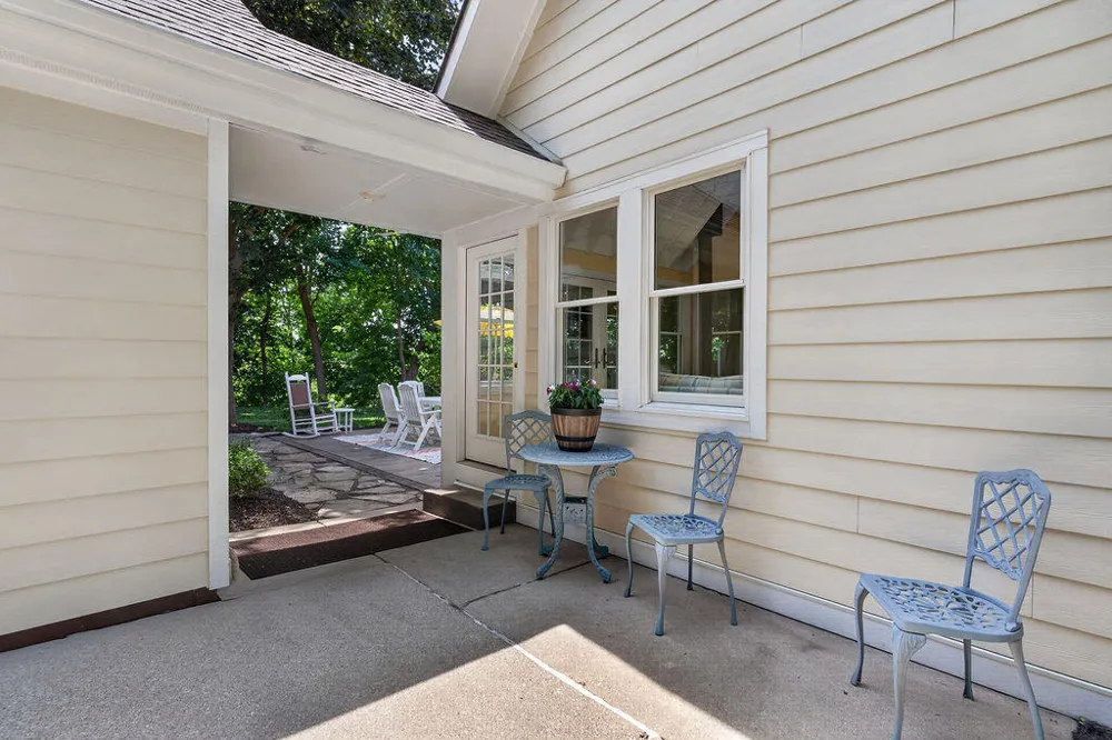 464 Butler Street Northville City, MI 48167