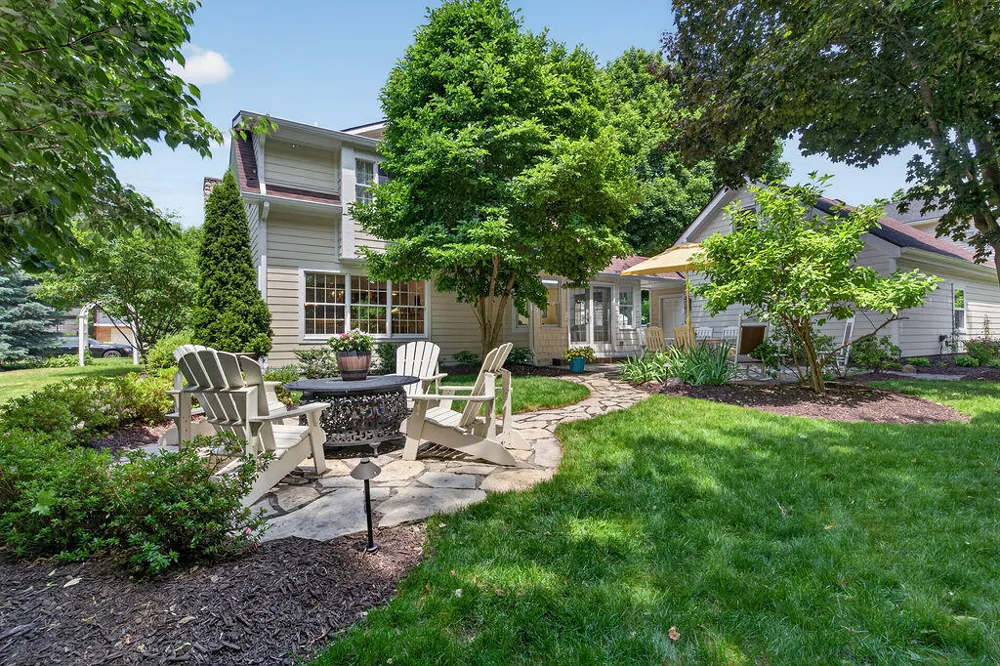 464 Butler Street Northville City, MI 48167