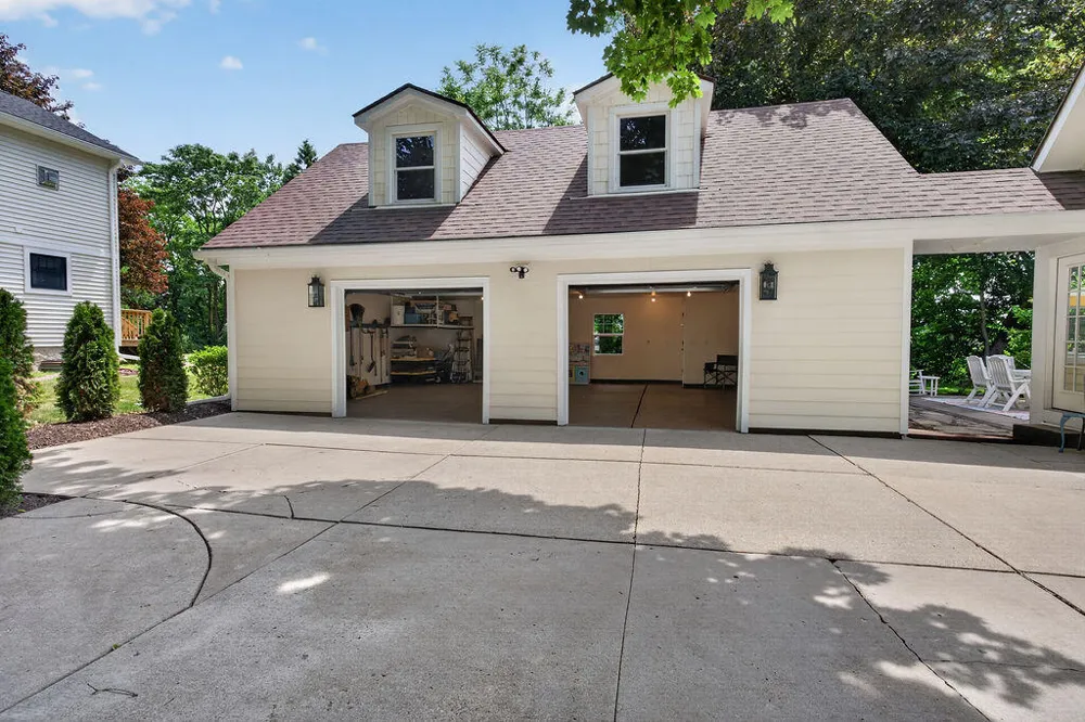 464 Butler Street Northville City, MI 48167