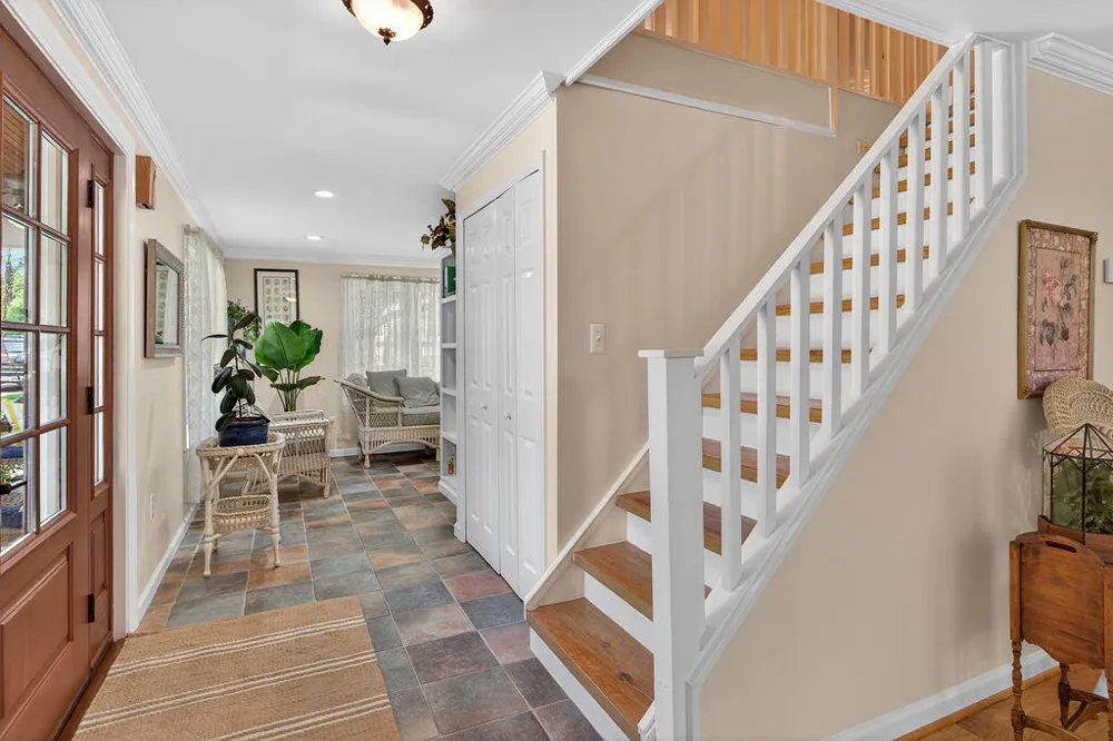 464 Butler Street Northville City, MI 48167