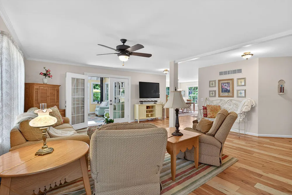 464 Butler Street Northville City, MI 48167