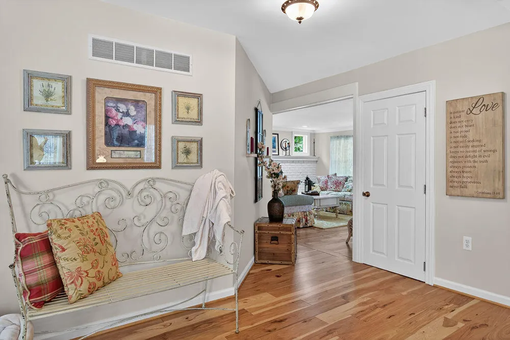 464 Butler Street Northville City, MI 48167