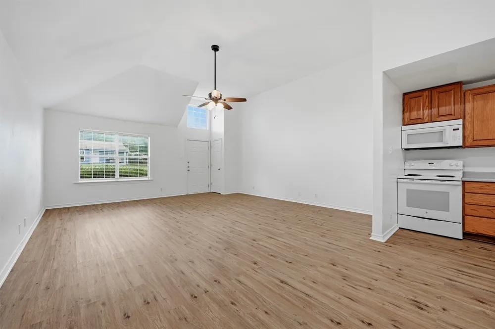 906 W Houston Street Sherman, TX 75092