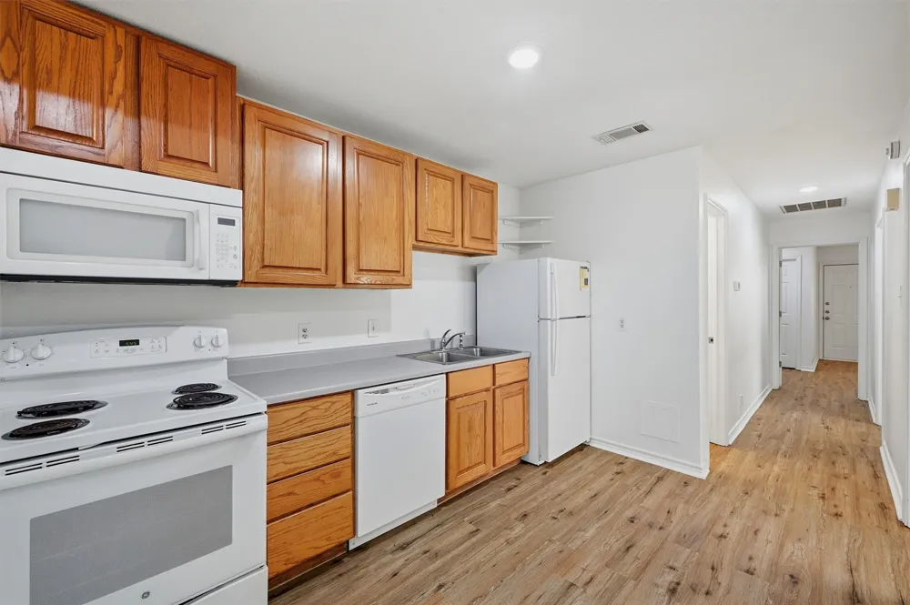 906 W Houston Street Sherman, TX 75092