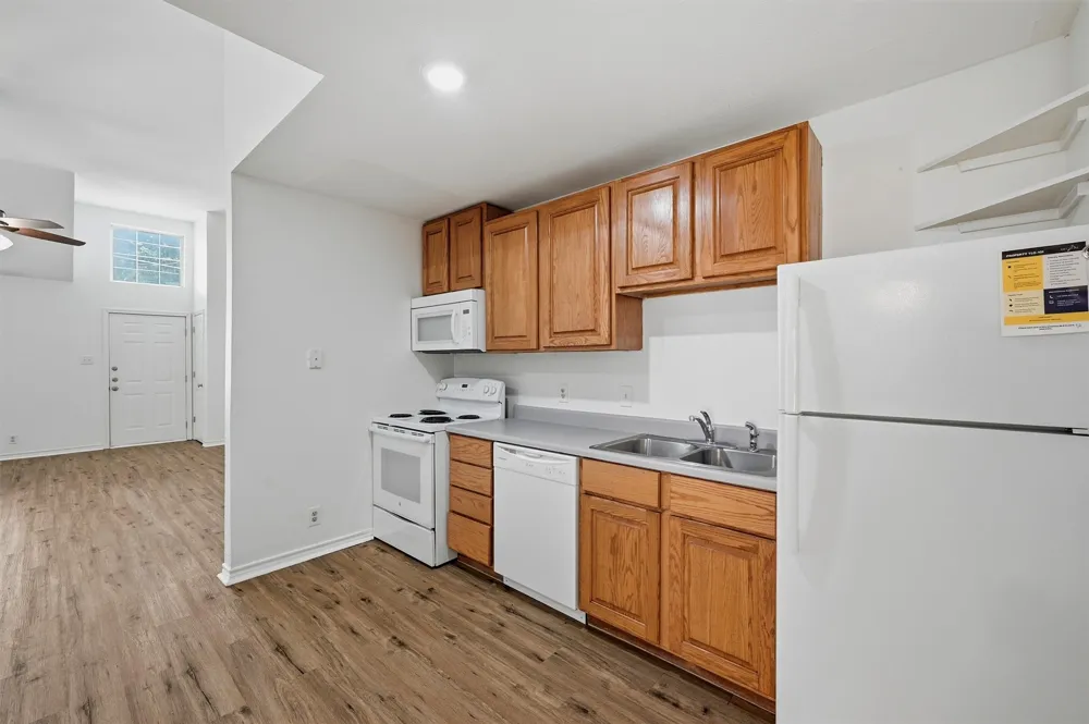 906 W Houston Street Sherman, TX 75092