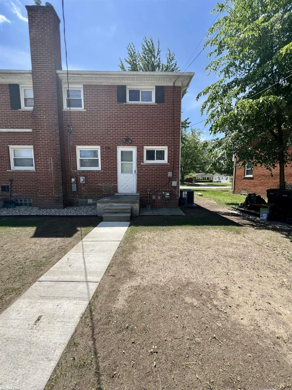 20351 8 Mile Road St Clair Shores City, MI 48080