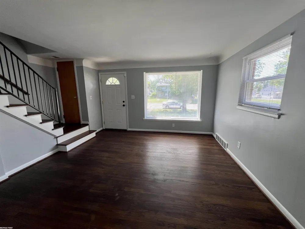 20351 8 Mile Road St Clair Shores City, MI 48080