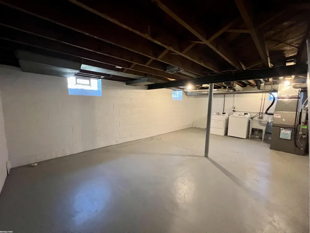 20351 8 Mile Road St Clair Shores City, MI 48080