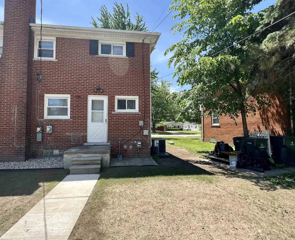 20351 8 Mile Road St Clair Shores City, MI 48080