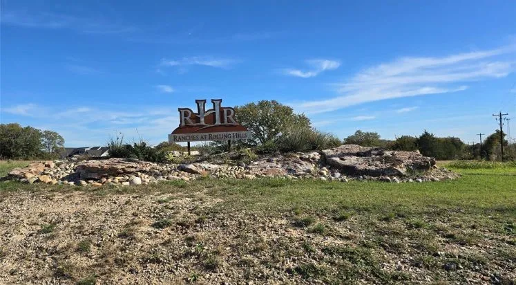 240 Rolling Hills Boulevard Alvord, TX 76225