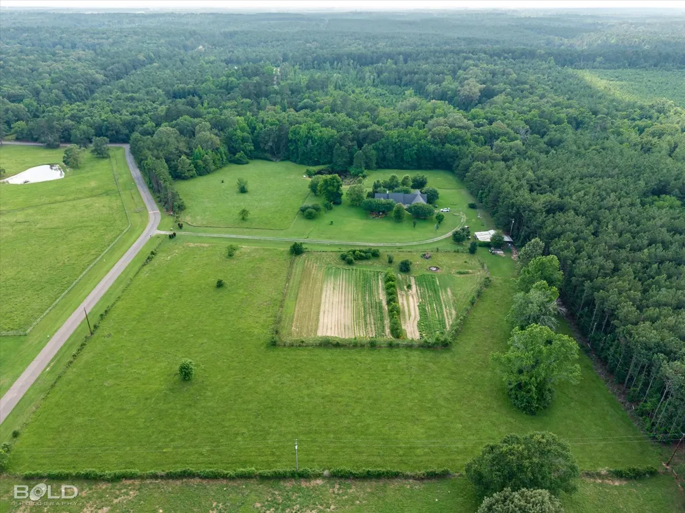Twin Lakes Road Mansfield, LA 71052