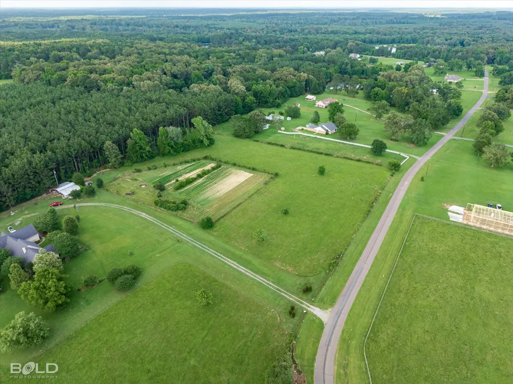 Twin Lakes Road Mansfield, LA 71052