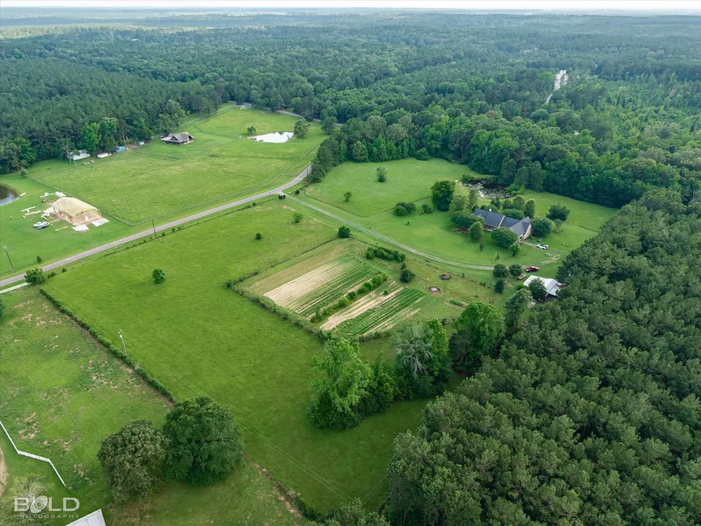 Twin Lakes Road Mansfield, LA 71052